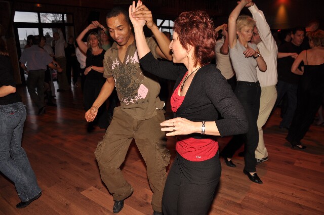 min 2009 01 25 station danse 094